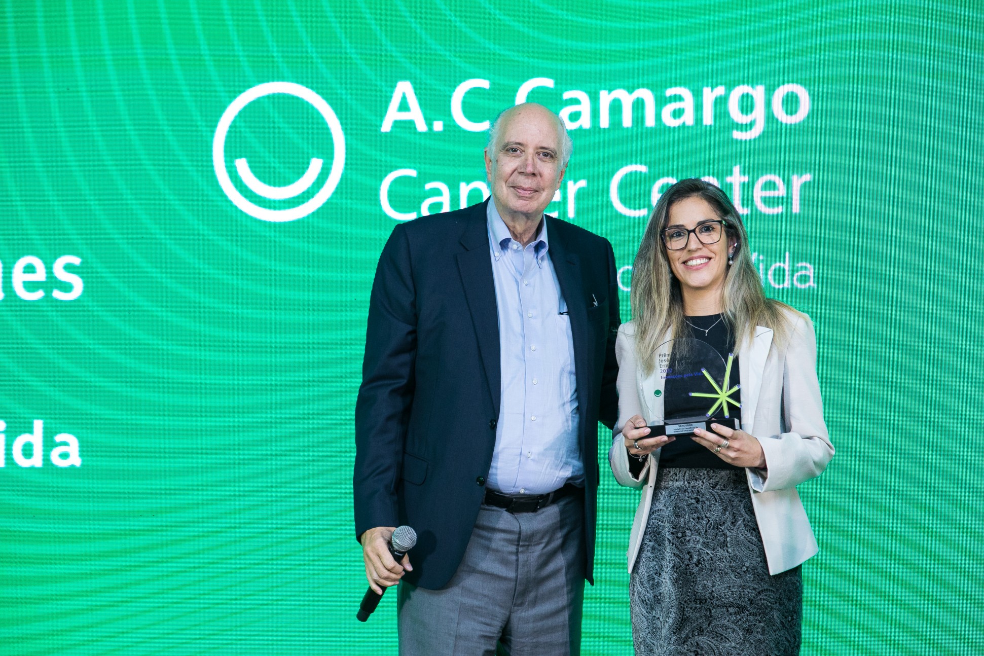 José Ermírio de Moraes Neto e Luana Raposo de Melo Moraes, vencedora da categoria “Iniciativas científicas de potencial empreendedor"