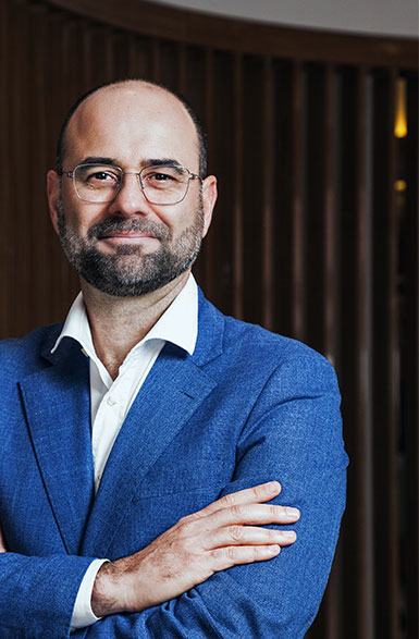 Dr. Victor Piana 