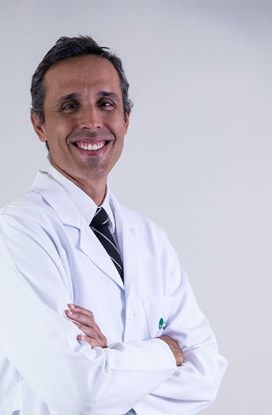 Dr. Walter Henriques 