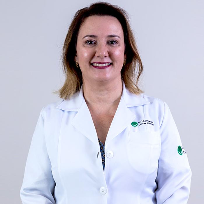 Dra.  Solange Moraes Sanches