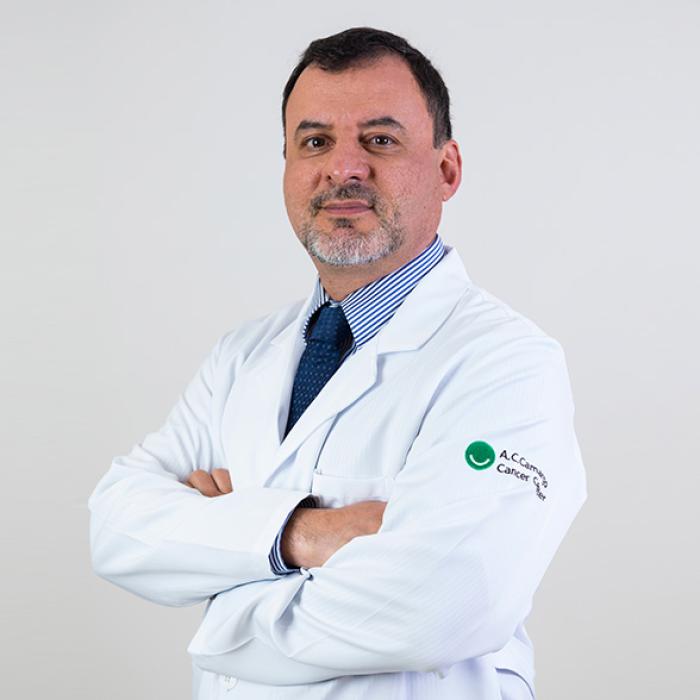 Dr. Stenio de Cassio Zequi