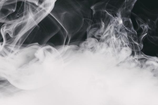 fumaça cigarro eletrônico