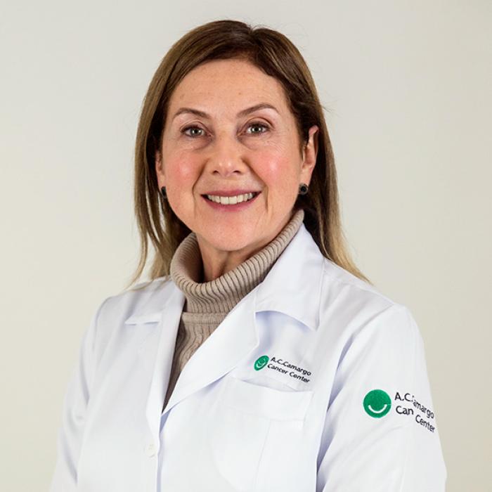 Dirce Maria Carraro