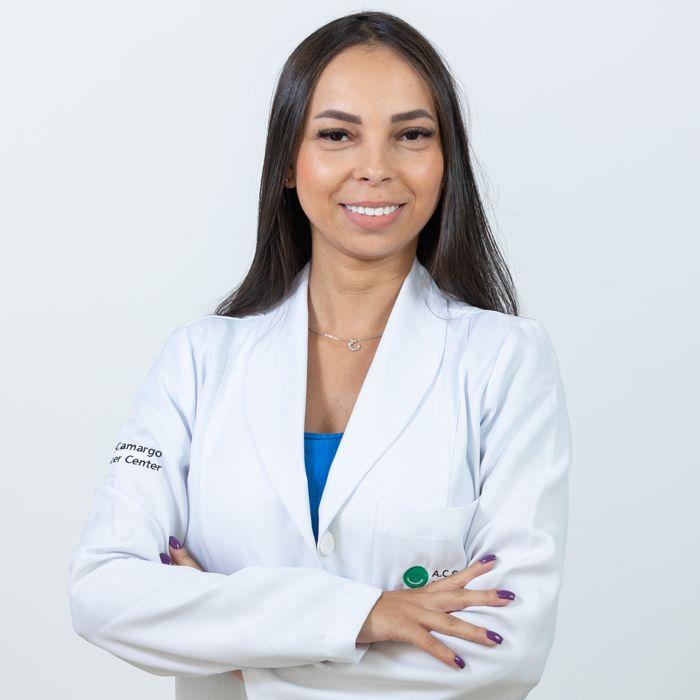 Letícia Fernanda dos Santos Dourados